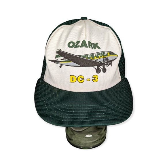 Vintage Ozark Airlines DC-3 Green & White Snap Back Trucker Hat - Picture 1 of 7